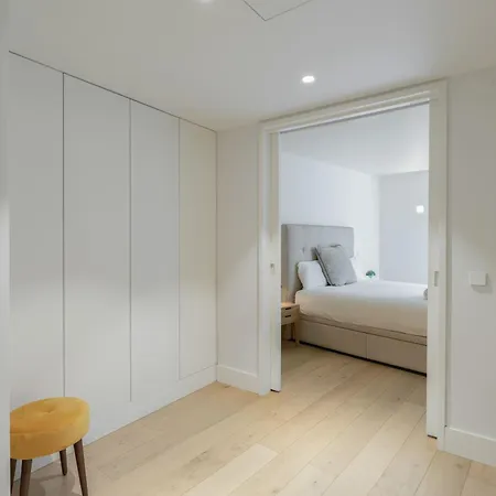Chiado Prime With Terrace By Homing *