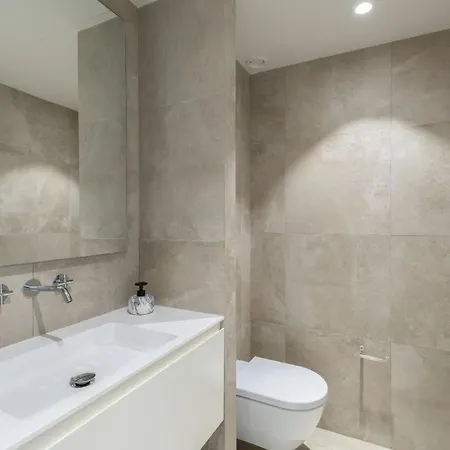 Chiado Prime With Terrace By Homing Apartment